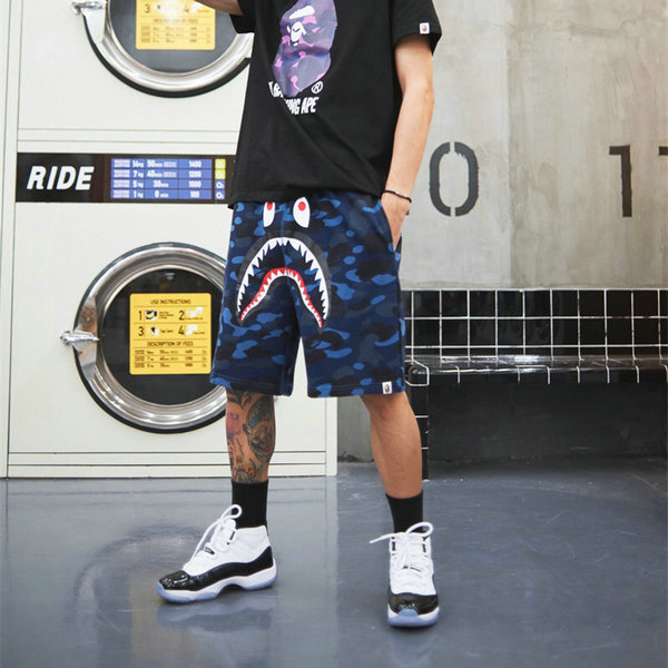 i1683386408 2108 0 - BAPE 1st Camo Shark Sweat Shorts 經典迷彩鯊魚短褲 藍/紫/紅#最夯商品